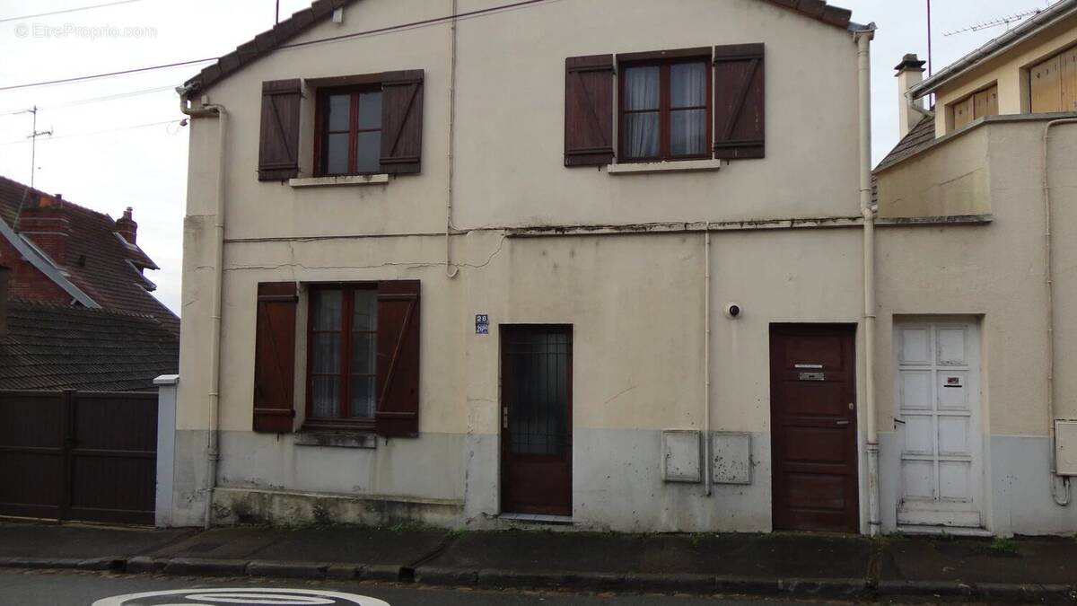 Maison à BEAUVAIS