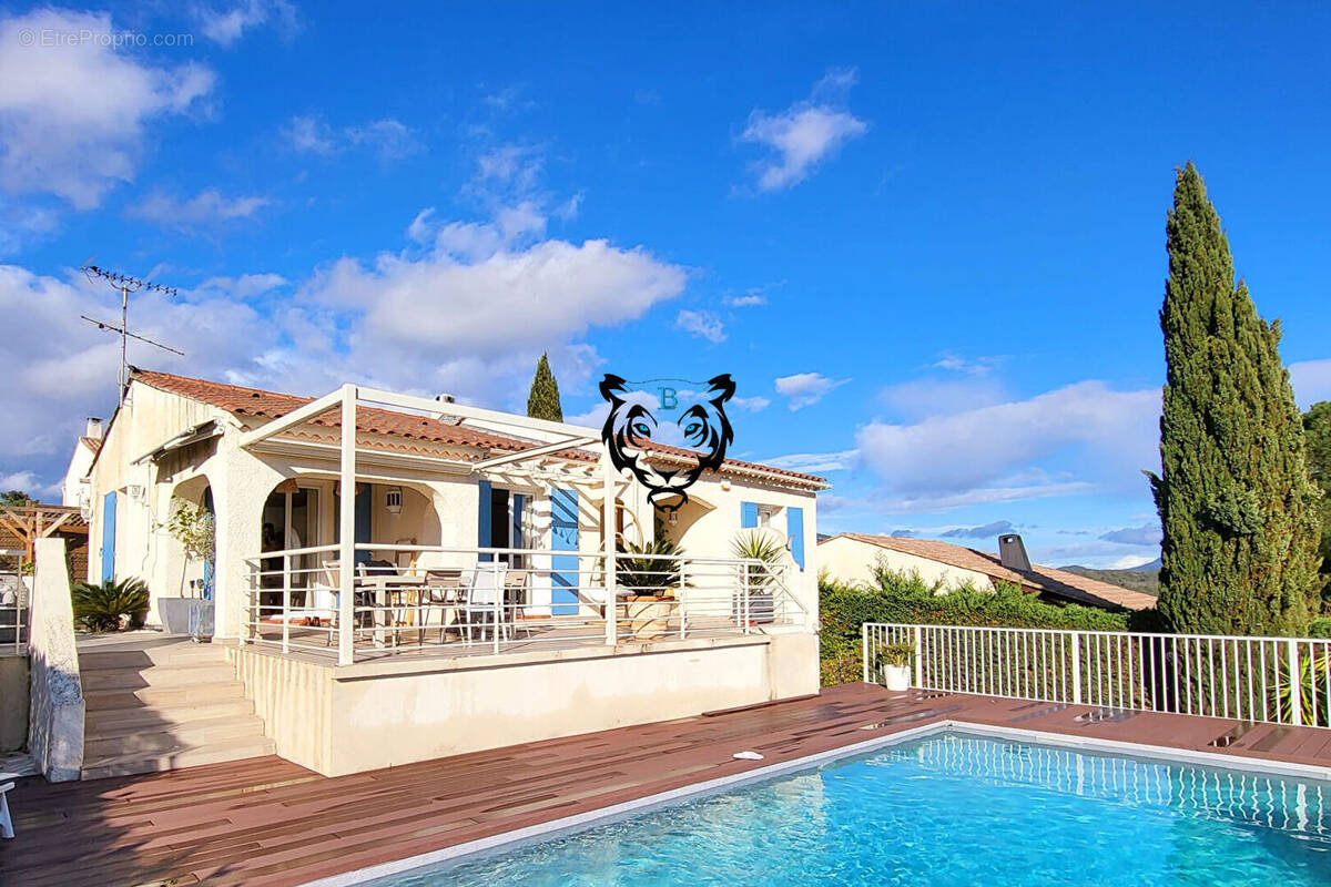 Maison à ROQUEBRUNE-SUR-ARGENS