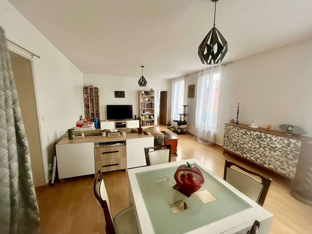 Appartement à SAINT-DENIS