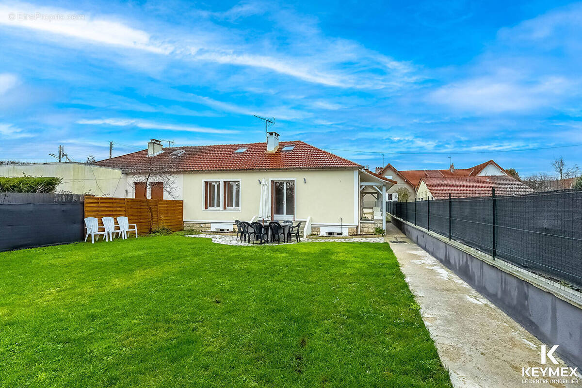 Maison à PONTOISE