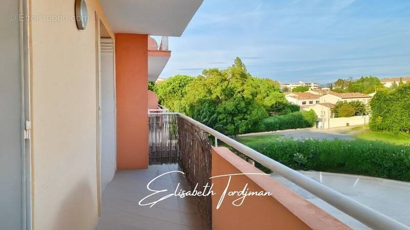 Appartement à FREJUS