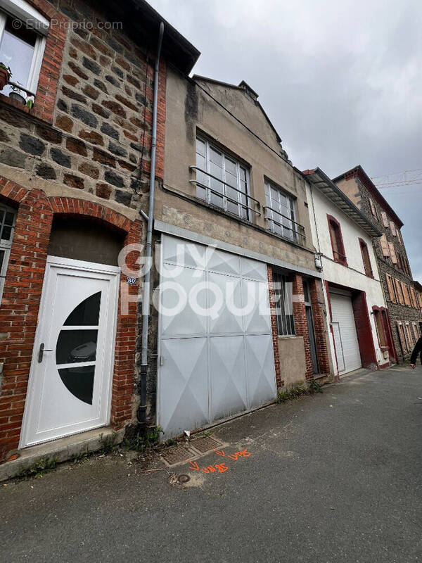 Maison à SAINT-SYMPHORIEN-SUR-COISE