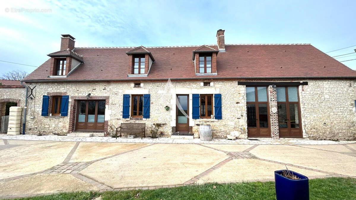 Maison à AUXERRE