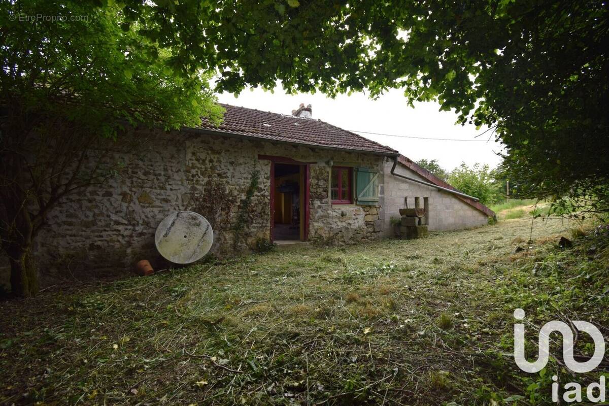 Photo 1 - Maison à SAINT-DIZIER-LEYRENNE