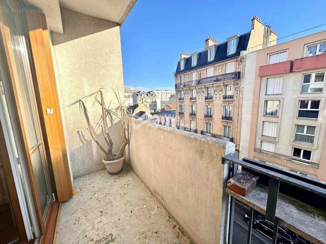 Appartement à COLOMBES