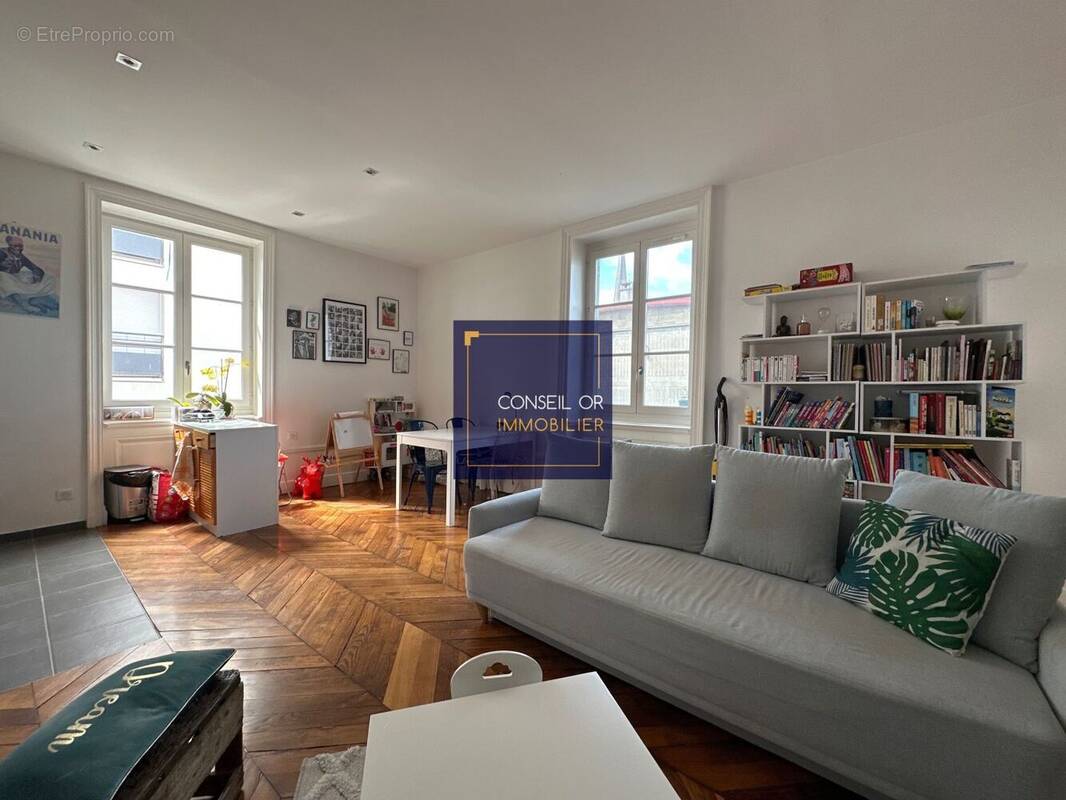 Appartement à SAINTE-FOY-LES-LYON