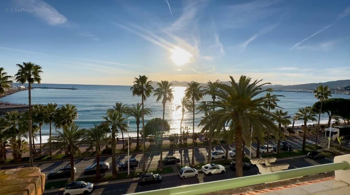 Appartement à CANNES