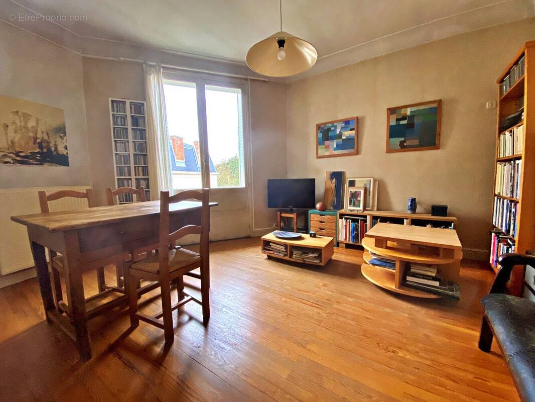 Séjour - salle à manger - Appartement à VALENCE