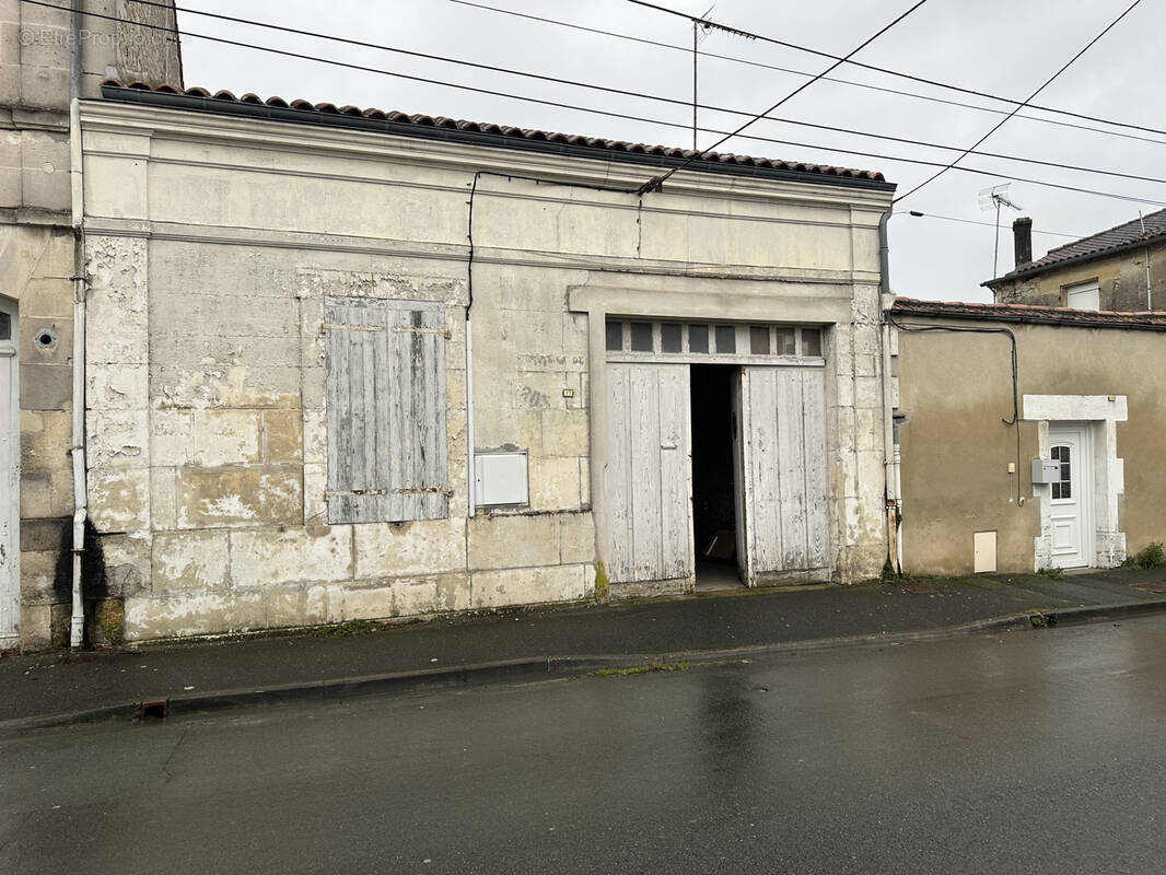 Maison à COGNAC