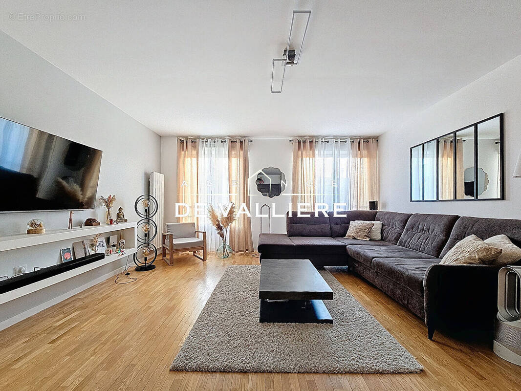 Appartement à NANTERRE