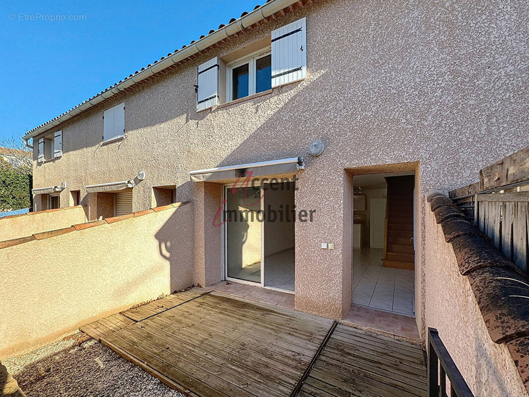 Appartement à CABANNES