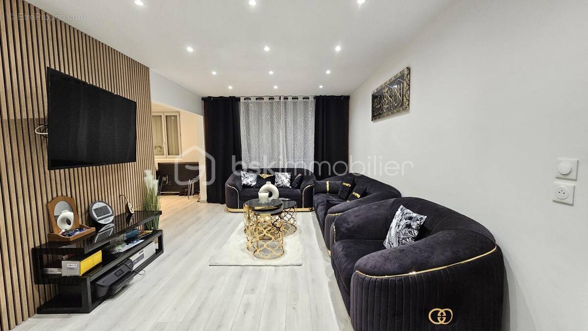 Appartement à CLICHY-SOUS-BOIS