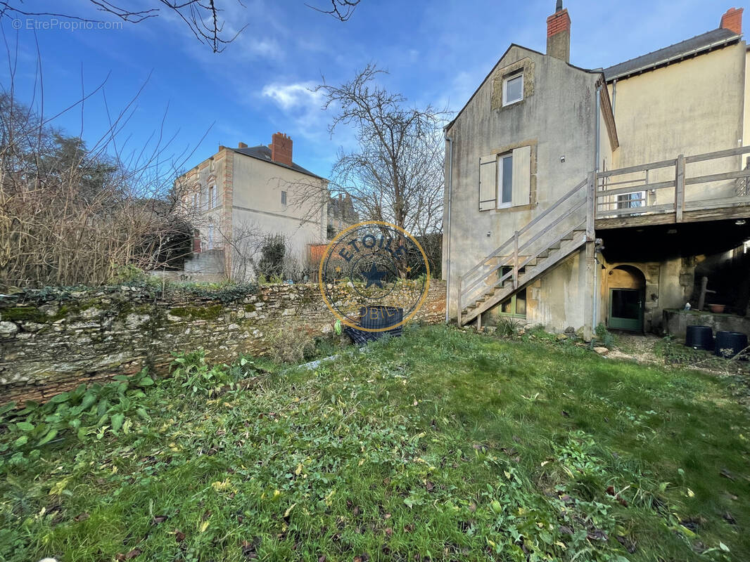 Maison à DURTAL