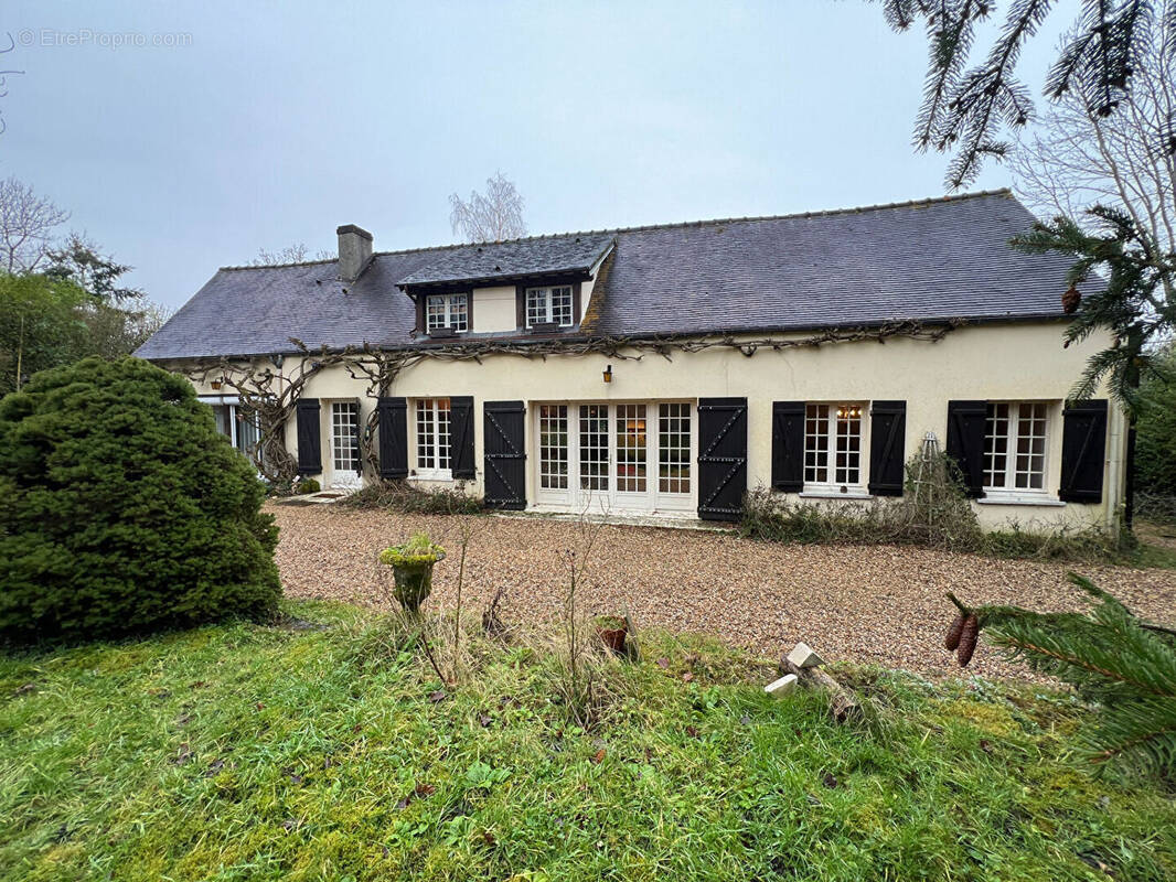 Maison à MONTFORT-L&#039;AMAURY