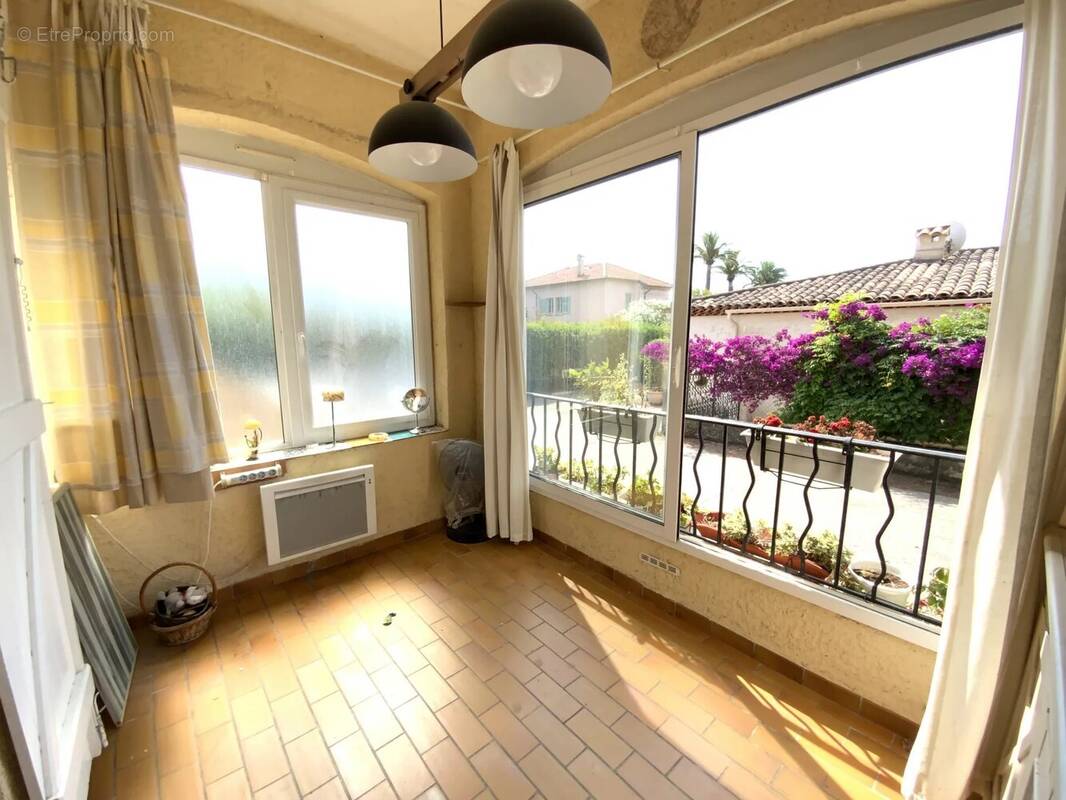 Appartement à CAGNES-SUR-MER