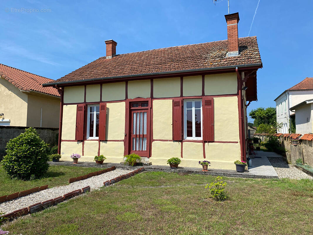 Maison à RION-DES-LANDES