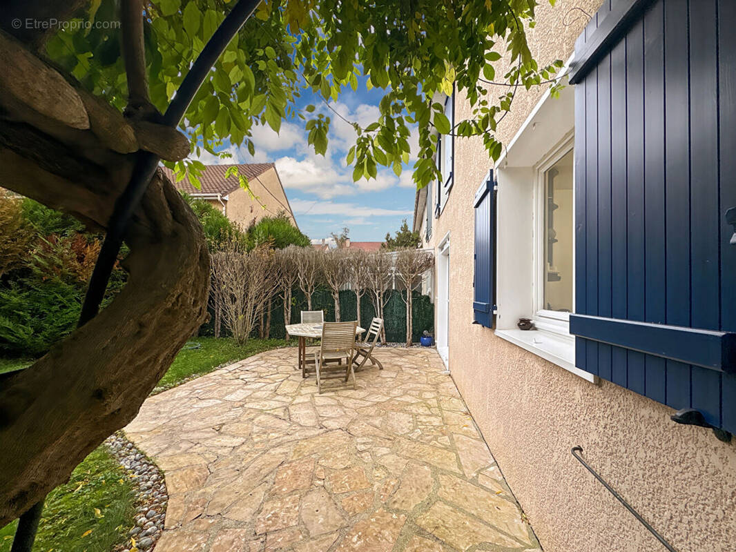 Maison à SAINT-OUEN-L&#039;AUMONE