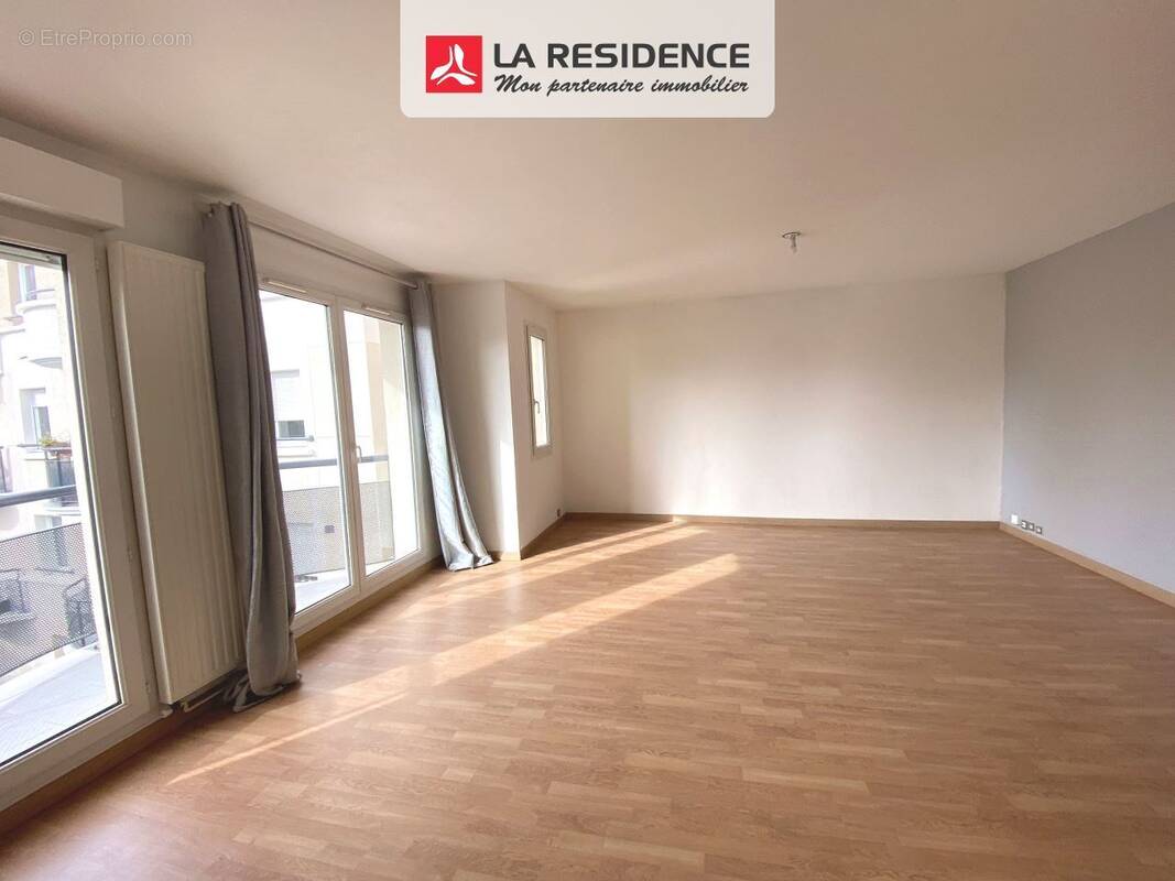 Appartement à MOISSY-CRAMAYEL