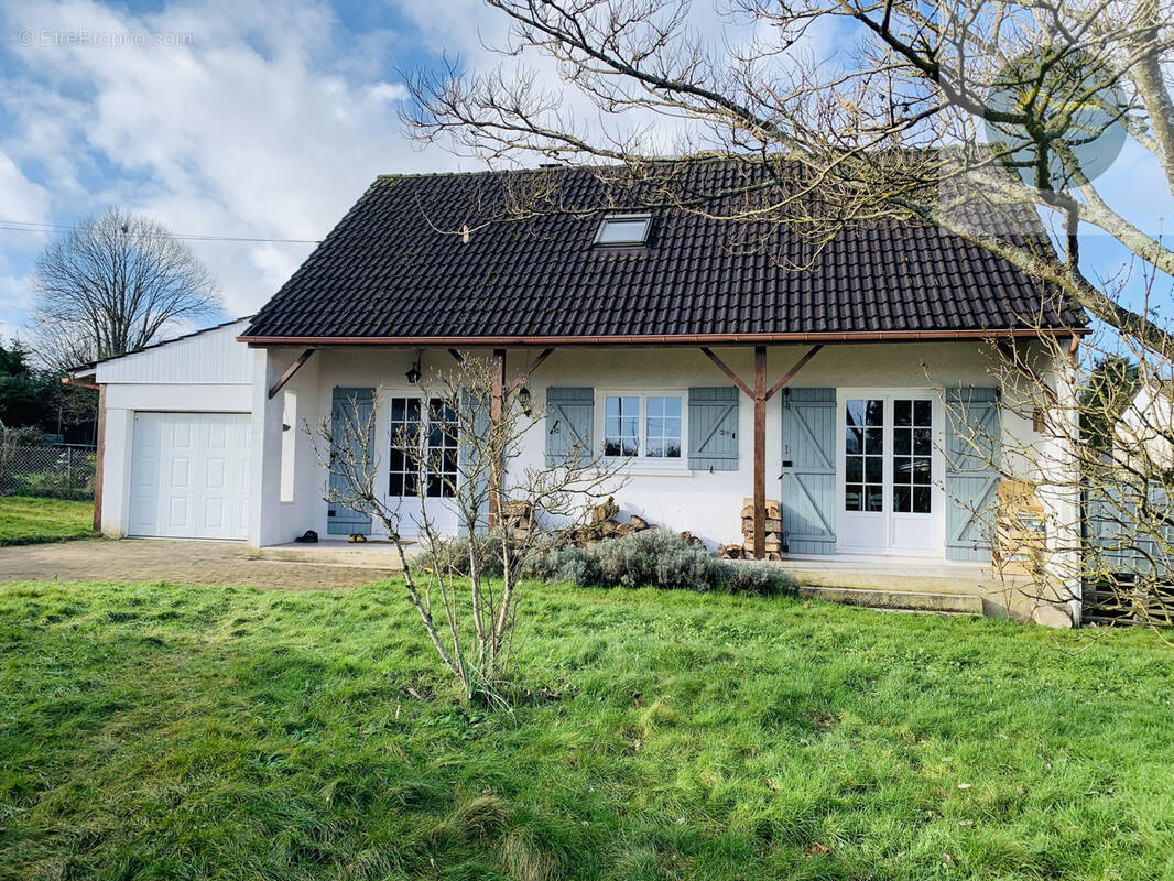 Maison à CHEROY