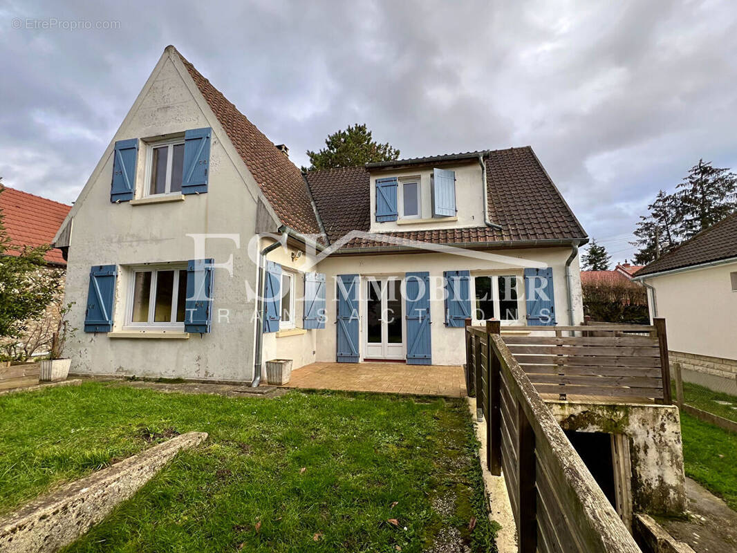 Maison à SAINT-LEU-LA-FORET