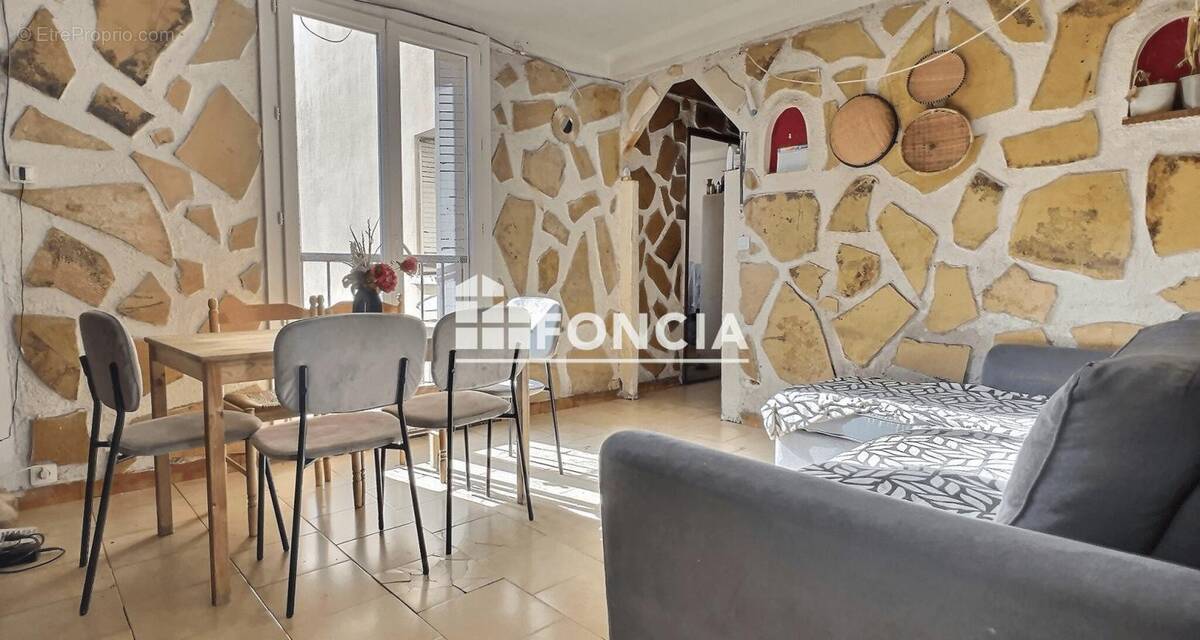 Appartement à MARSEILLE-14E