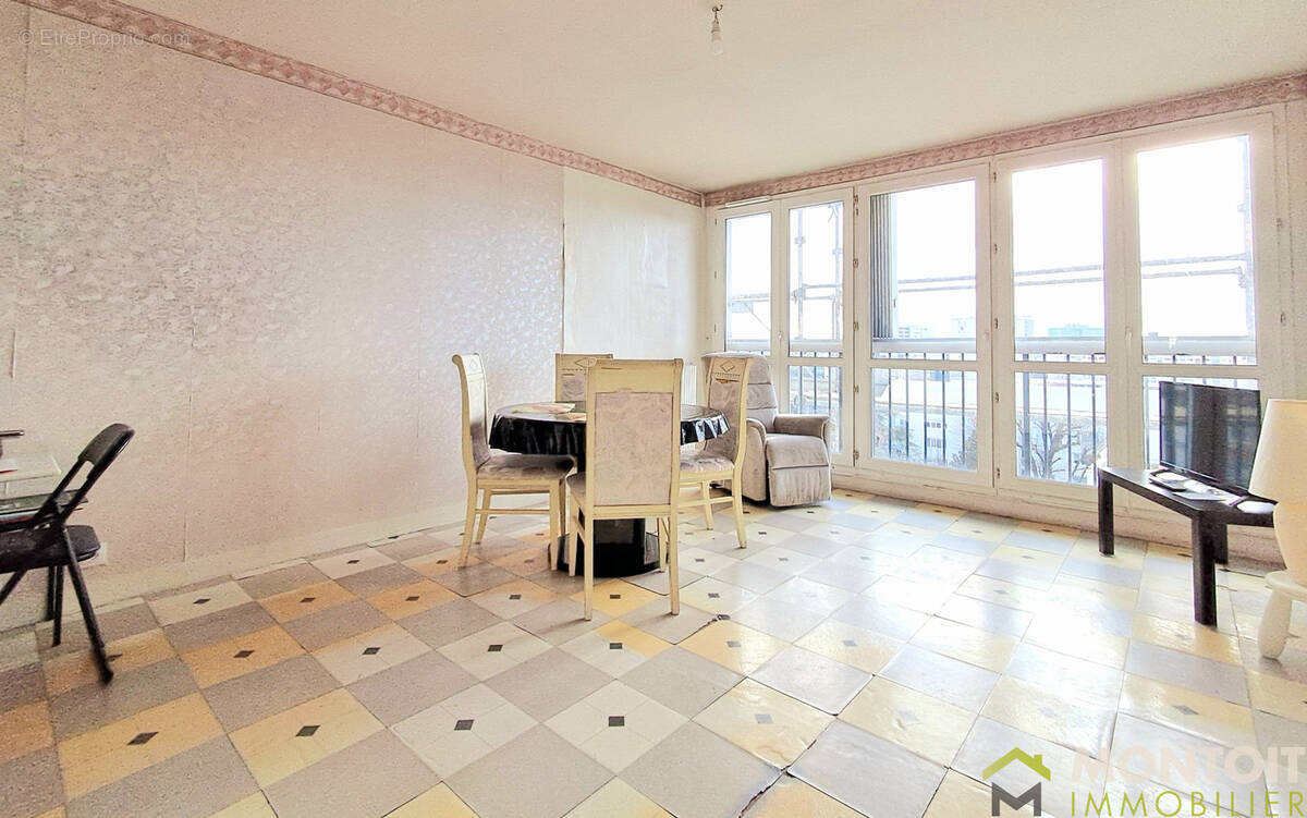 Appartement à THIAIS