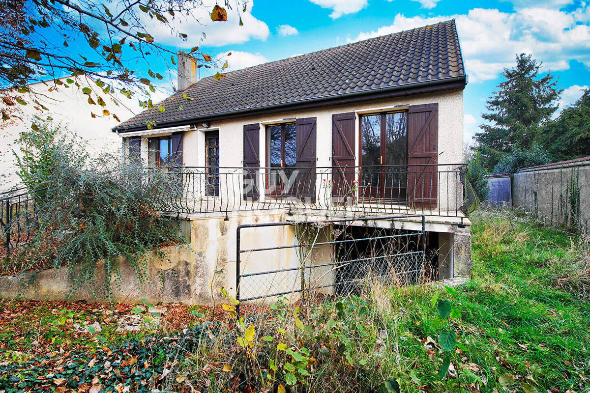 Maison à TOURNAN-EN-BRIE