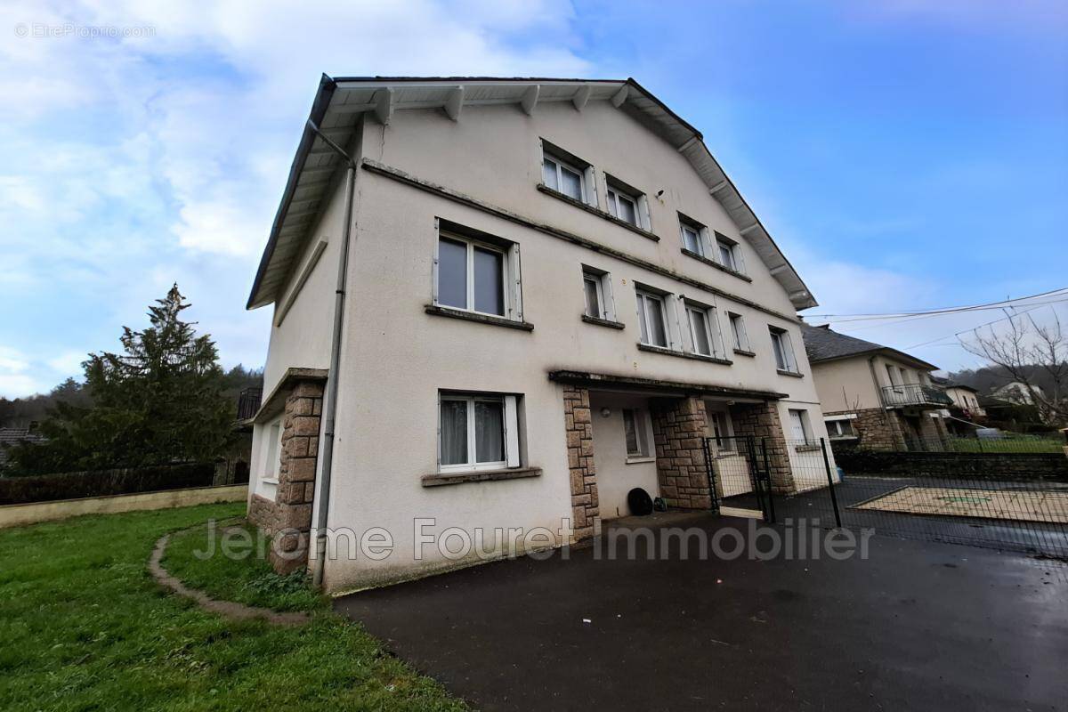 Appartement à CORREZE