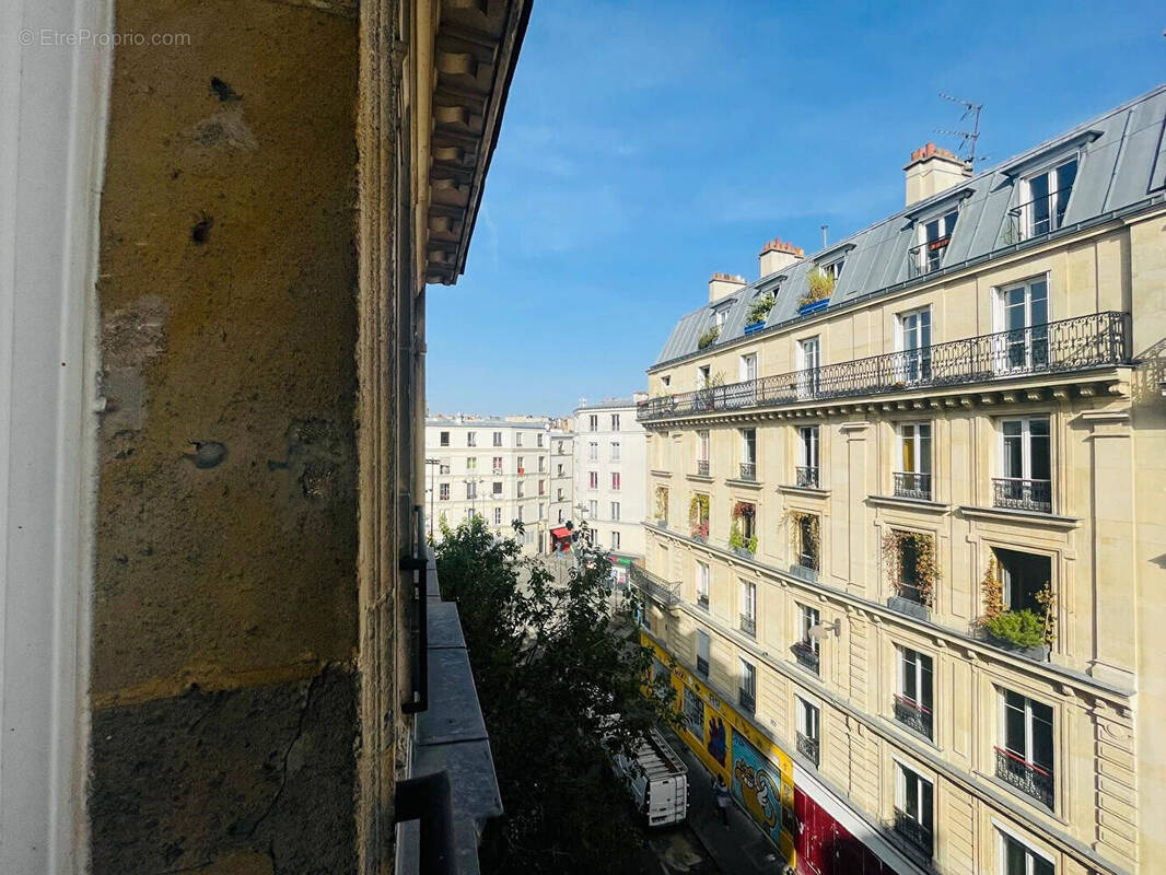 Appartement à PARIS-18E