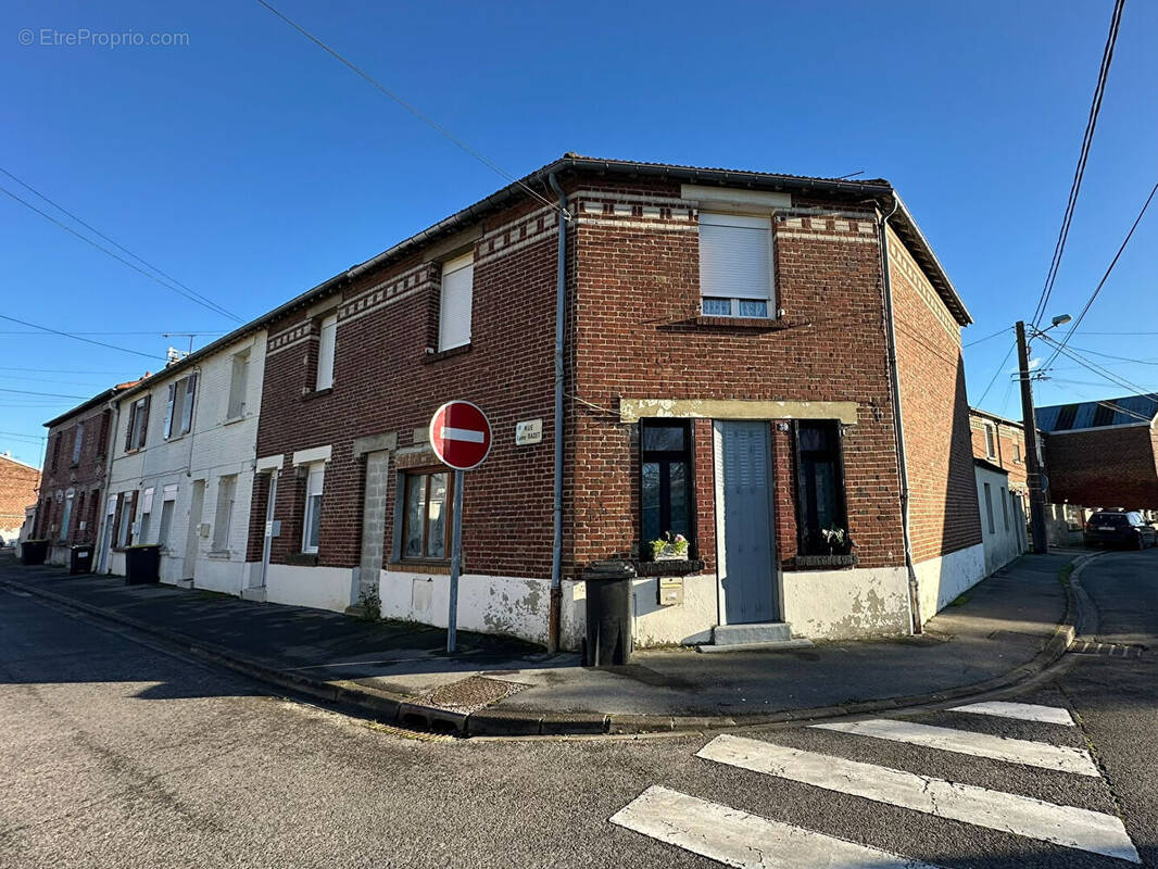 Maison à CHAUNY