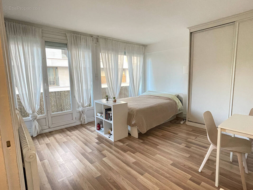 Appartement à CLICHY