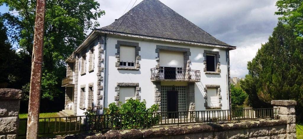 Maison à GUEMENE-SUR-SCORFF