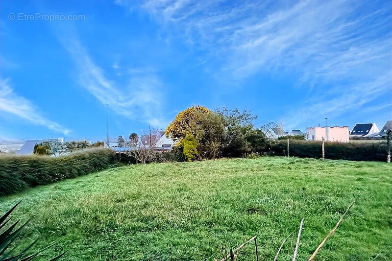 Terrain à CROZON