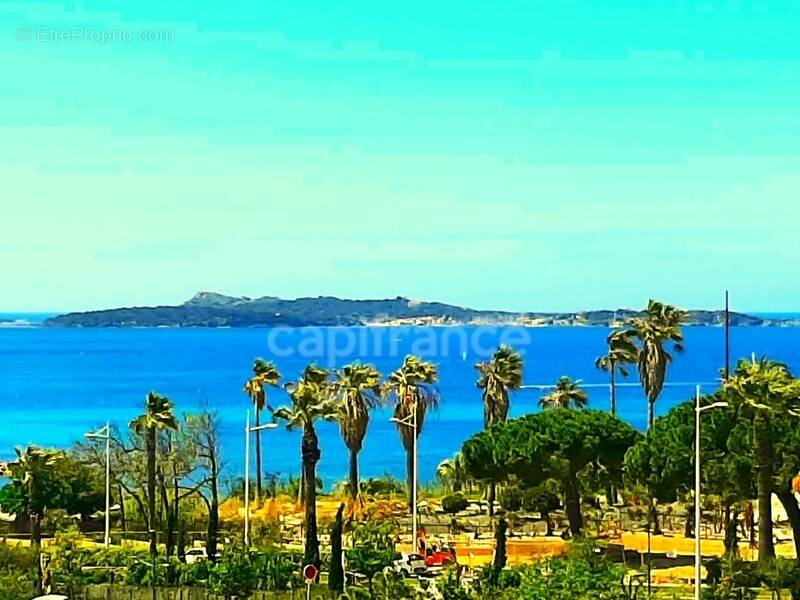 Appartement à SIX-FOURS-LES-PLAGES