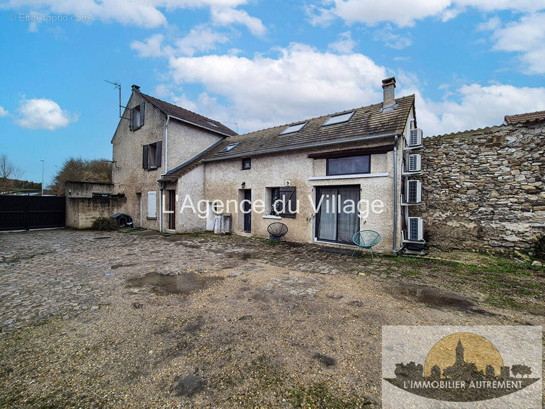 Appartement à MERY-SUR-OISE