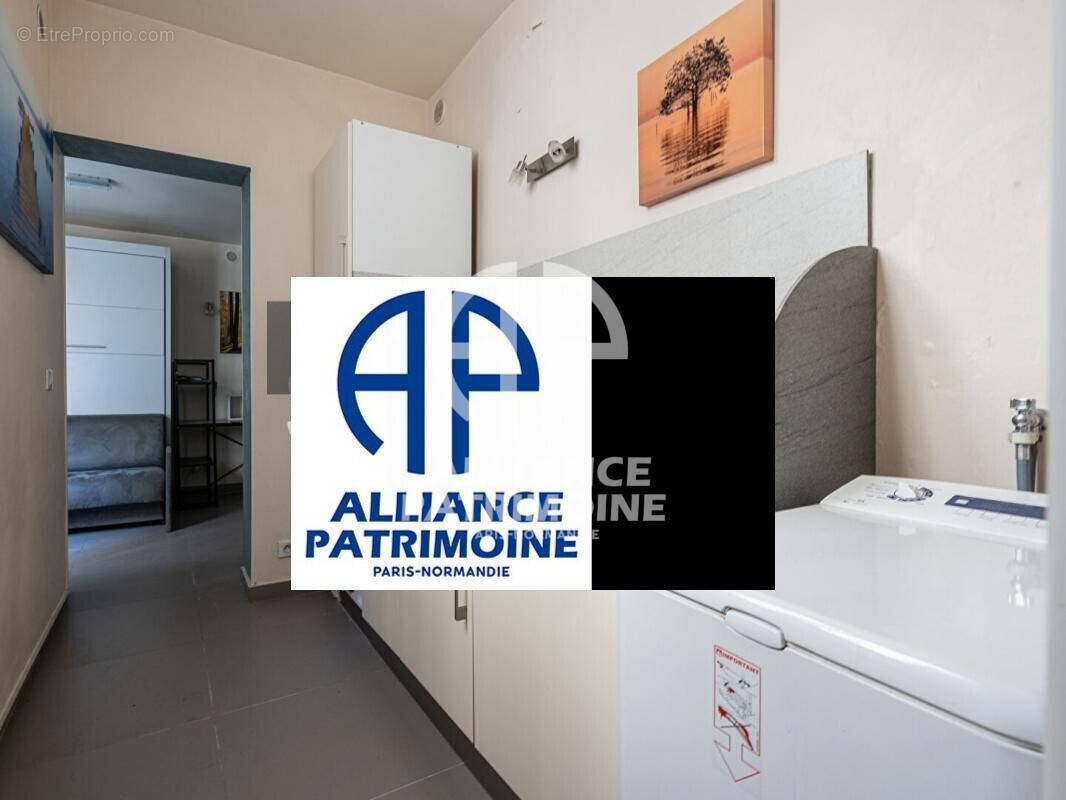 Studio / Cuisine aménagée équipée - Appartement à PARIS-14E