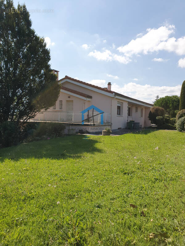 Maison à SAINT-MARTIN-LA-PLAINE