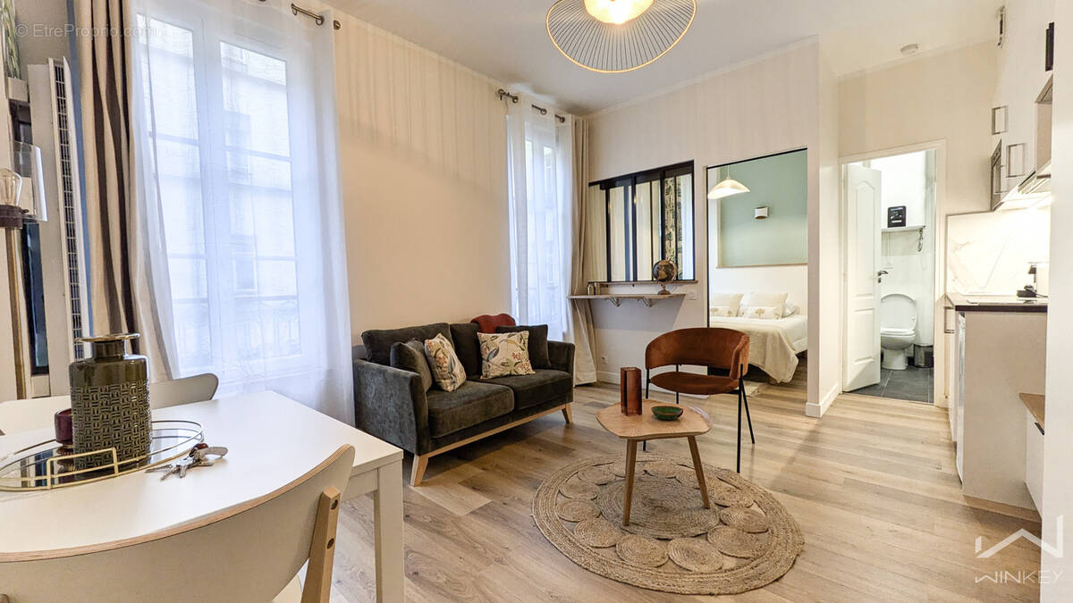 Appartement à PARIS-11E