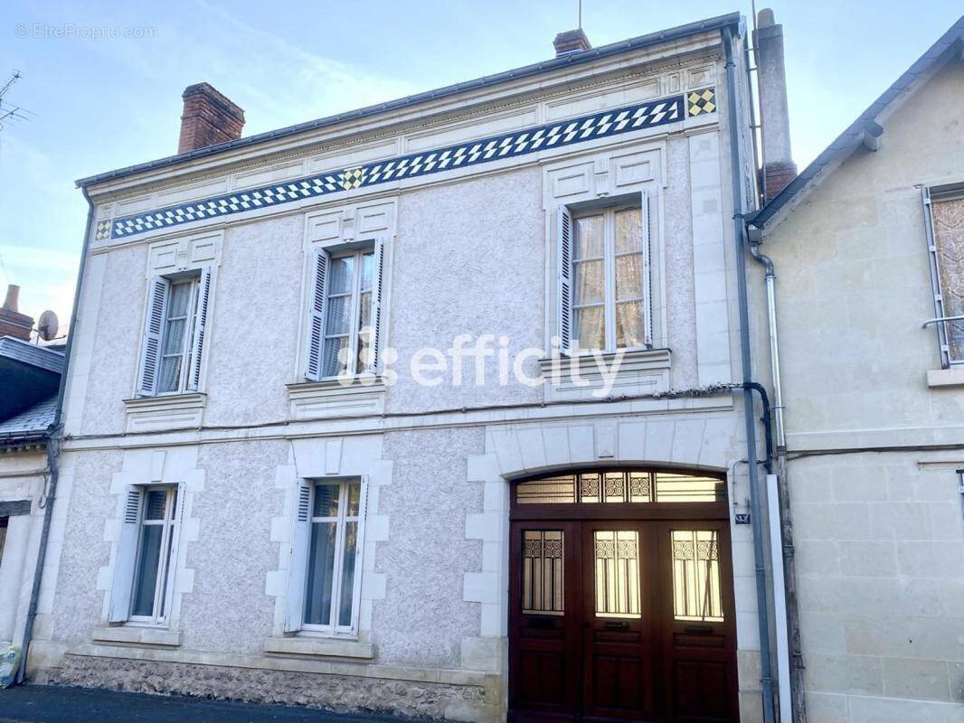 Maison à CINQ-MARS-LA-PILE