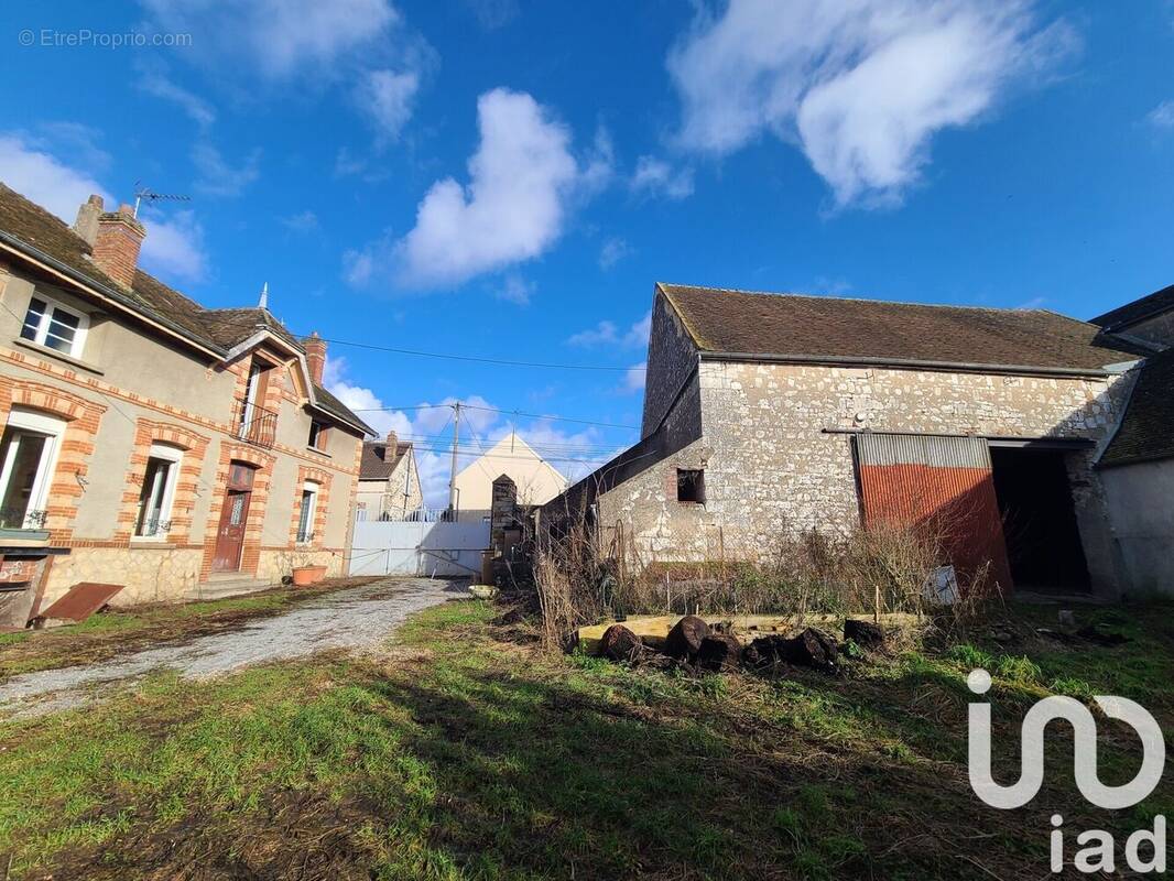 Photo 1 - Maison à COURLON-SUR-YONNE