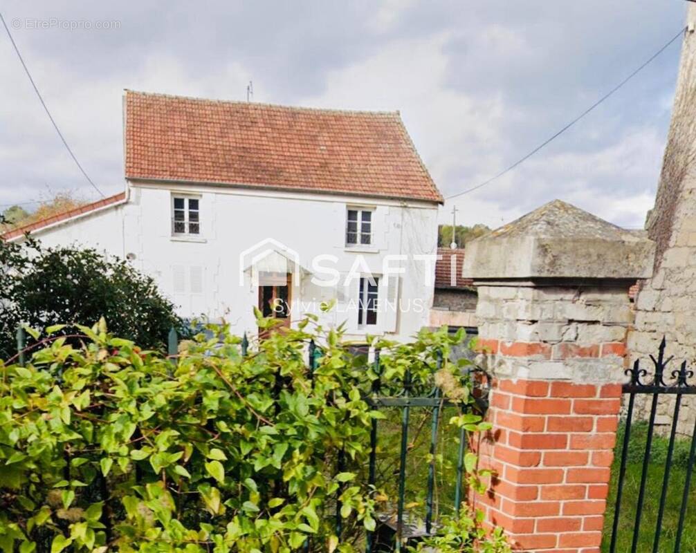 Photo 1 - Maison à VAILLY-SUR-AISNE