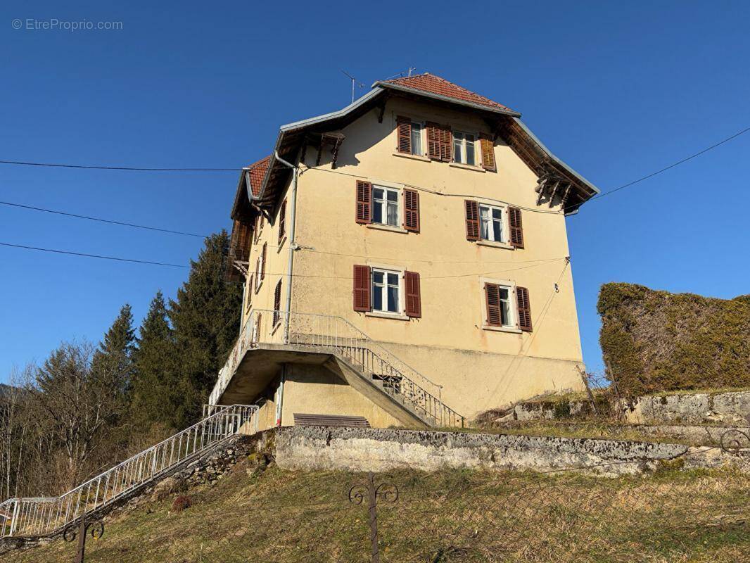 Appartement à LES FINS