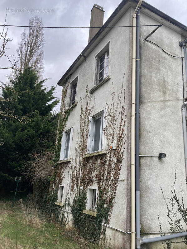 Maison à SAINT-MATHURIN-SUR-LOIRE