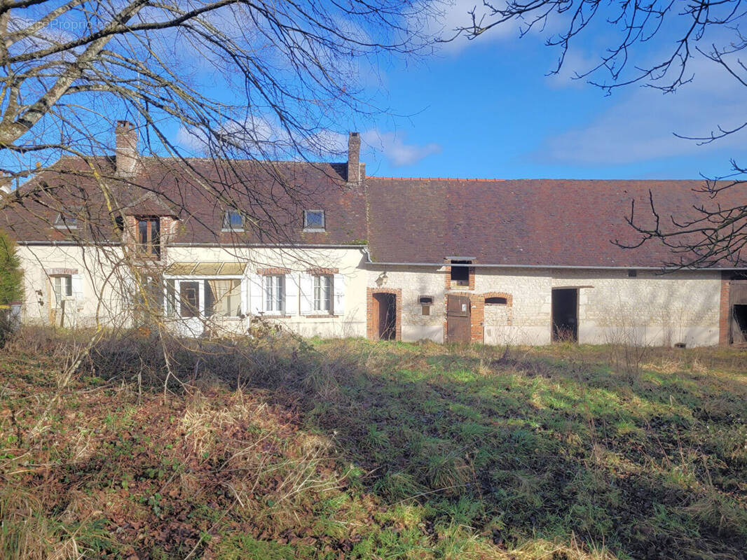 Maison à SAINT-AUBIN-CHATEAU-NEUF