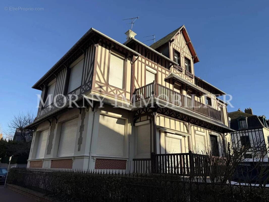 Appartement à DEAUVILLE