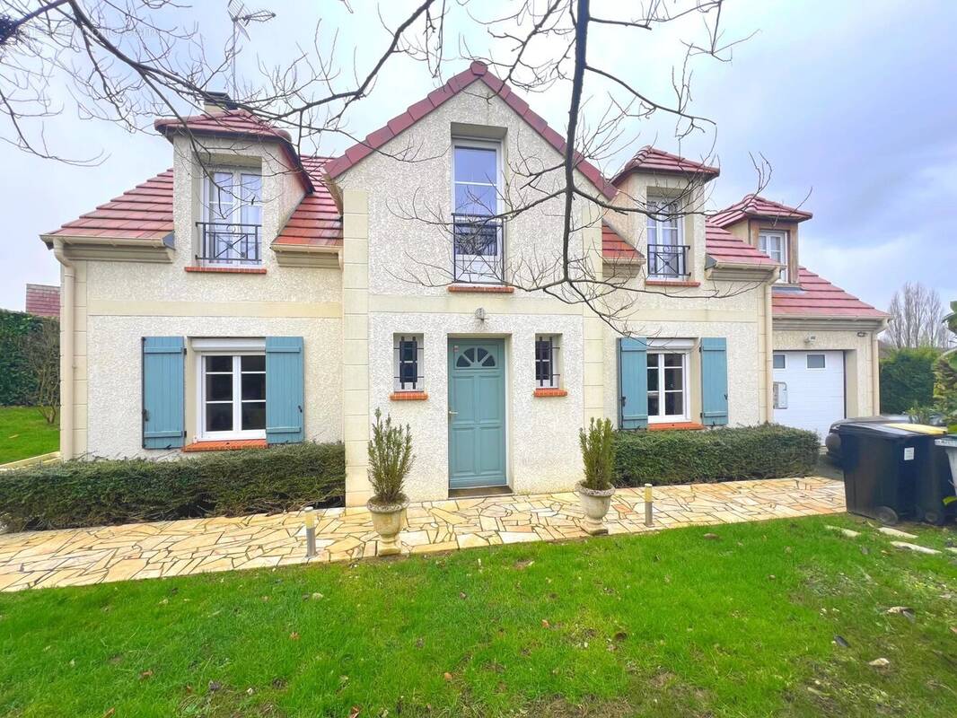 Maison à FONTENAY-TRESIGNY