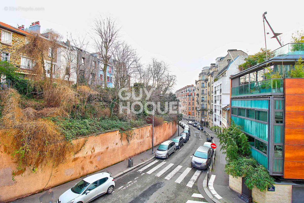 Appartement à PARIS-20E