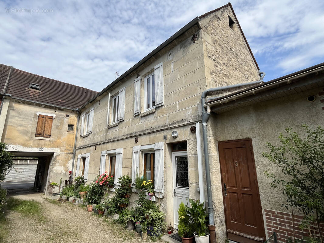 Appartement à PONT-SAINTE-MAXENCE