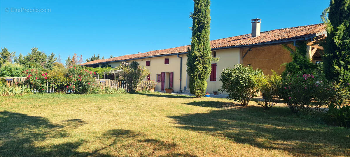 Maison à SAINT-SULPICE-SUR-LEZE