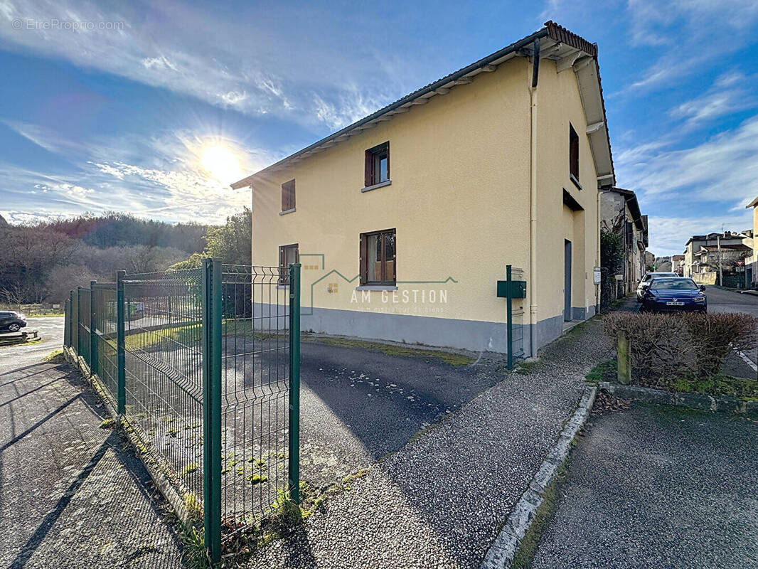 Appartement à SAINT-PRIEST-TAURION